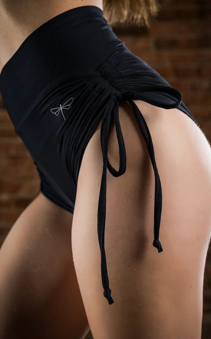 | Shorts | Color: burgundy | High Waist Drawstring Pole Shorts | Pole dance šortky se stahovacími šňůrkami | Short pole dance avec drawstrings