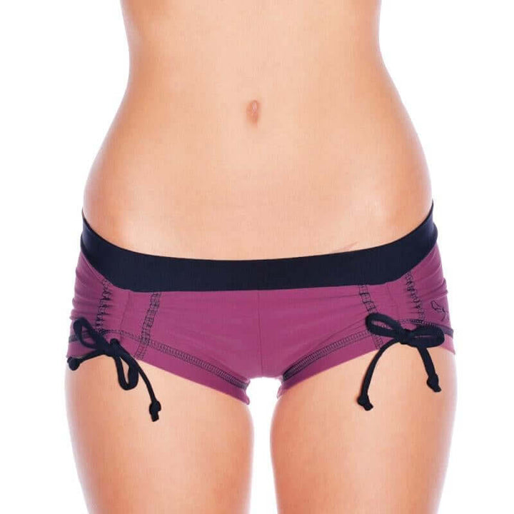 Pole fitness shorts Bella | Pole fitness šortky | Color: ruby / black | Pole Shorts | Dragonfly Pole Dance Clothing and Bikram Hot Yoga Wear