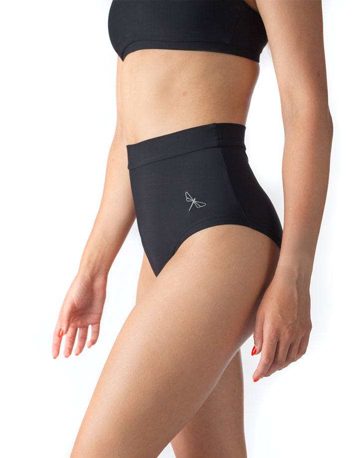 Lola scrunch butt shorts Activewear Dragonfly